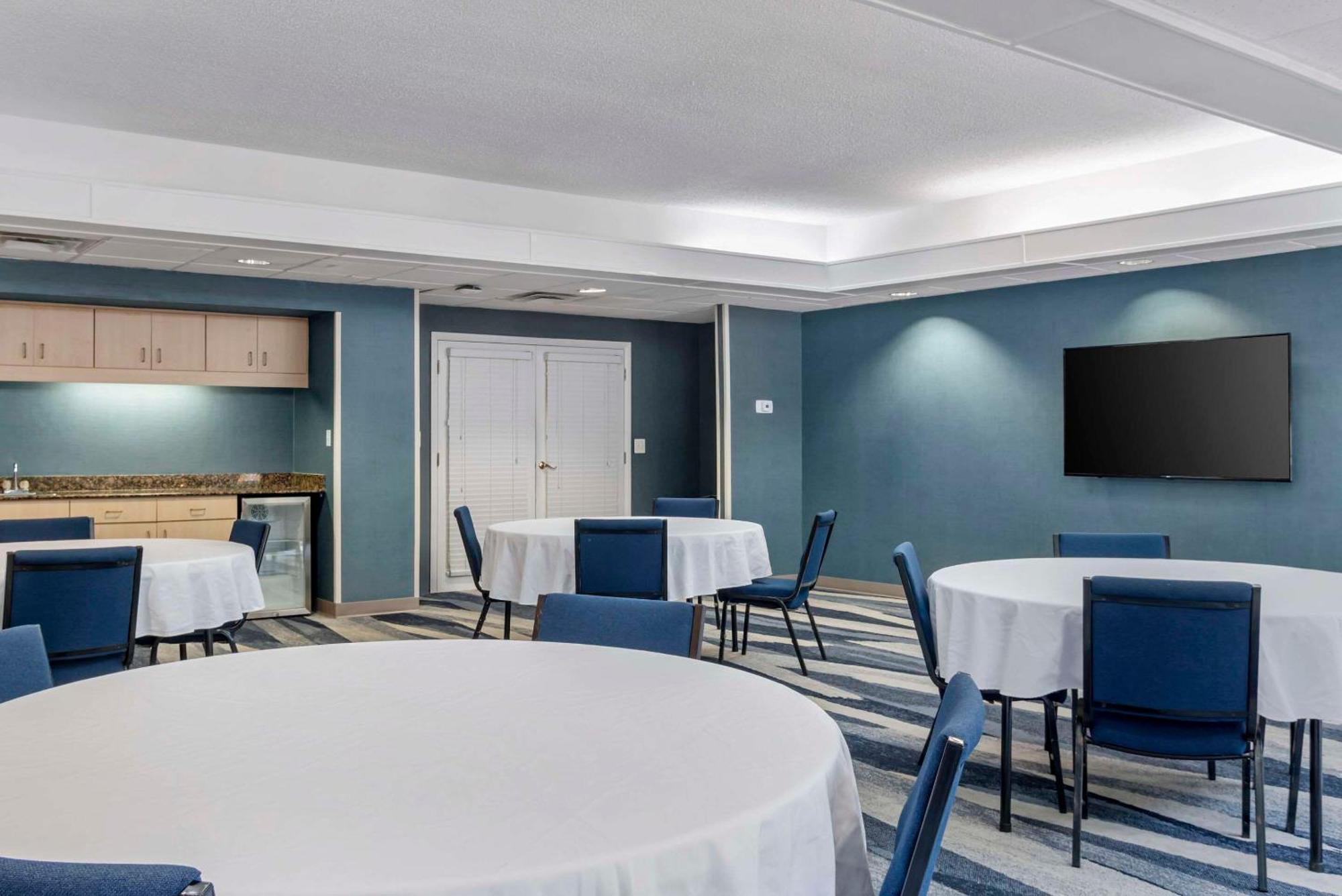 Comfort Suites Gastonia - Charlotte Екстер'єр фото