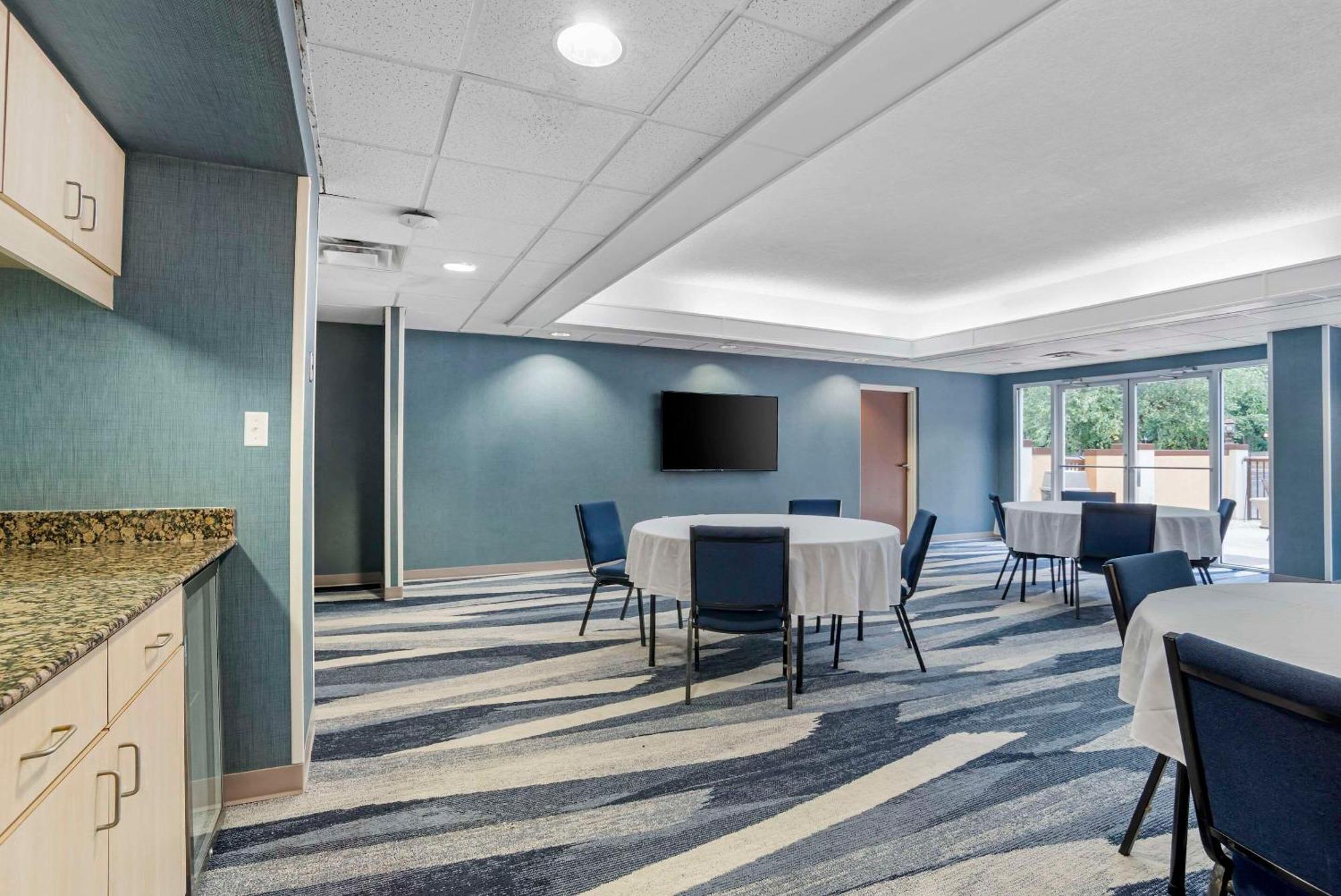 Comfort Suites Gastonia - Charlotte Екстер'єр фото