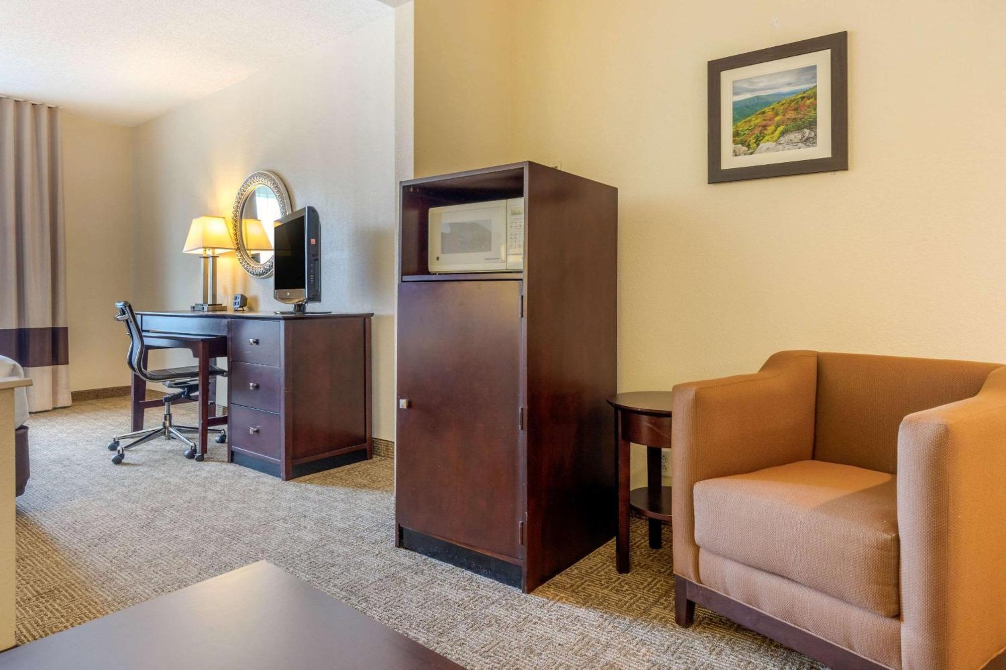 Comfort Suites Gastonia - Charlotte Екстер'єр фото